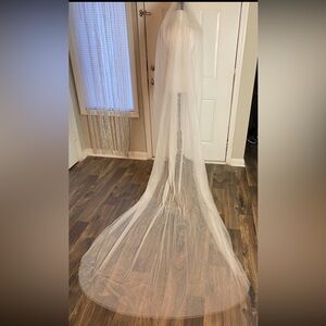 Cathedral Length Ivory Veil